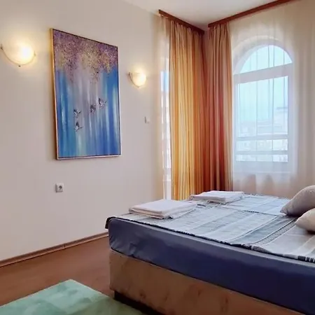 One Bedroom With Pool View Słoneczny Brzeg